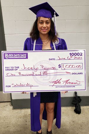 BD Dads Scholarship Winner Jocelyn Reynoso